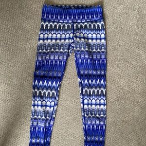 patterned blue leggings